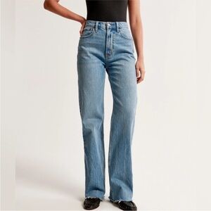 Abercrombie and Fitch 90’s Relaxed Jean High Rise Size 26 2R